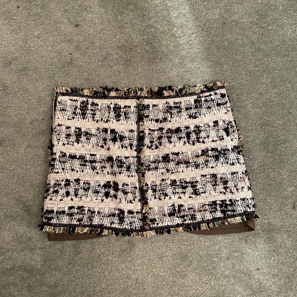 VINTAGE LOUIS VUITTON tweed mini skirt - Picture 3 of 6